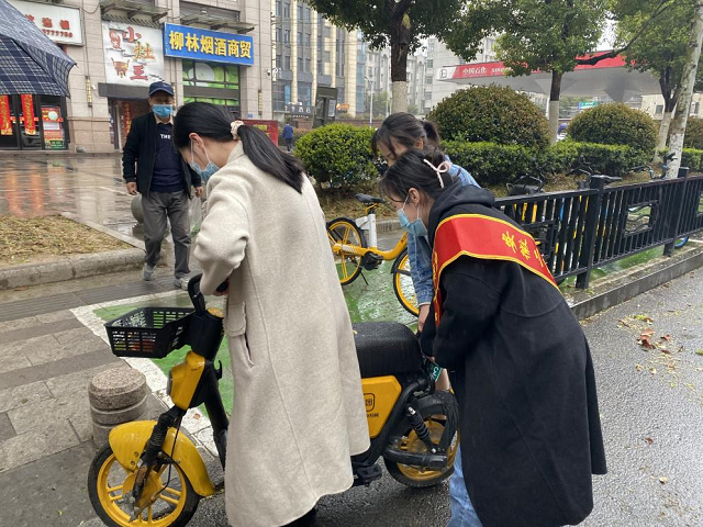 香蕉人妻AV久久久久天天