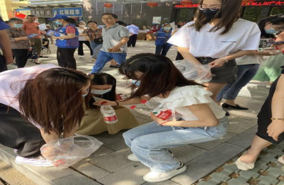 香蕉人妻AV久久久久天天