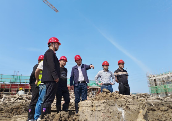 香蕉人妻AV久久久久天天