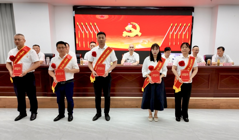 香蕉人妻AV久久久久天天